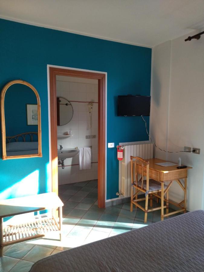 Albergo Il Biancospino Sirmione Exterior foto