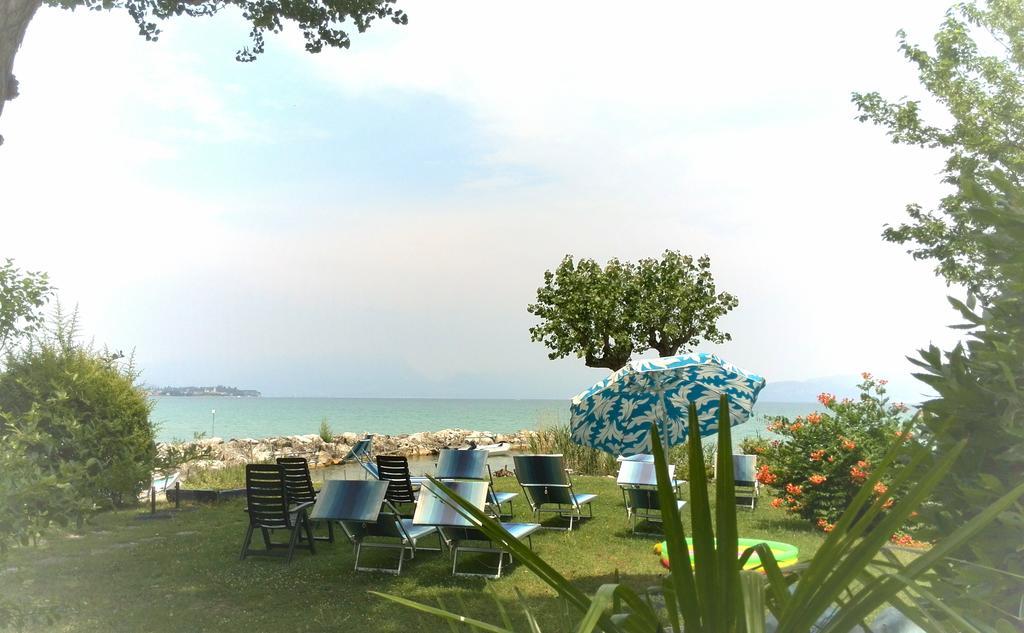 Albergo Il Biancospino Sirmione Exterior foto