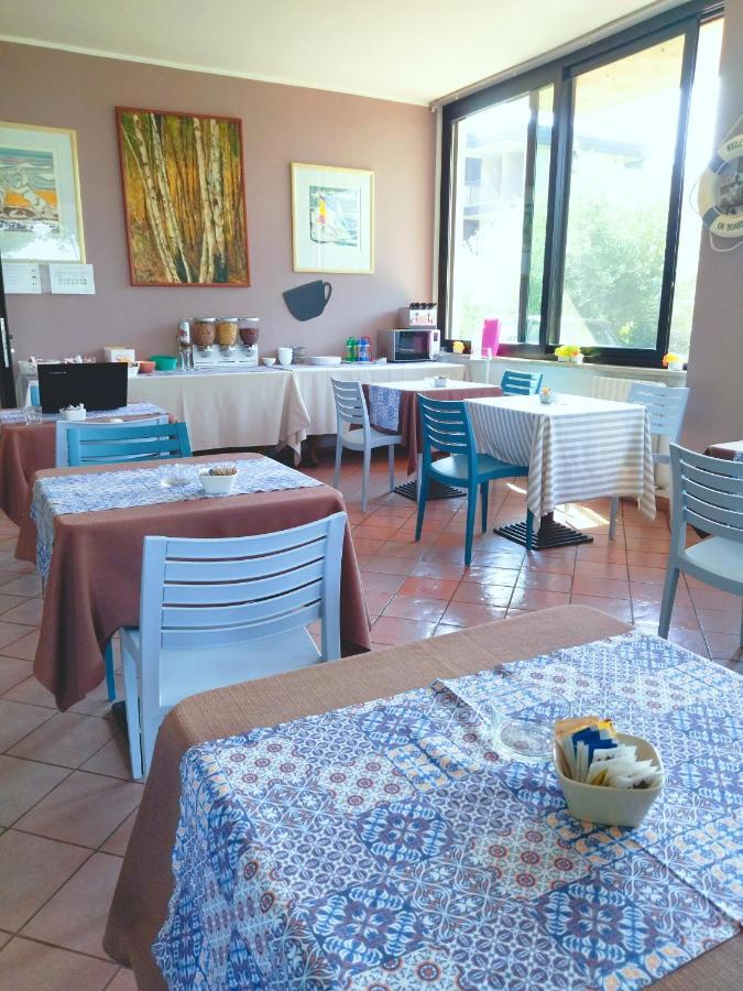 Albergo Il Biancospino Sirmione Exterior foto